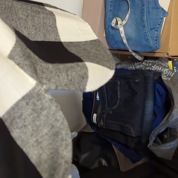 Ann Taylor Loft Flannel Top NWT Size Large - Picture 8 of 9